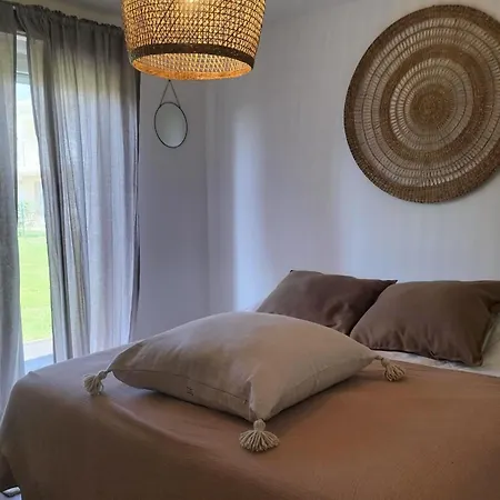 Beautiful With Garden Appartement *